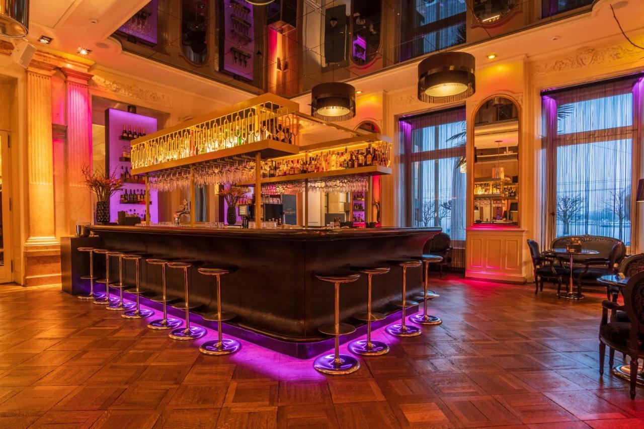 Hotel Schweizerhof Luzern Zewnętrze zdjęcie The bar at the 101 bar