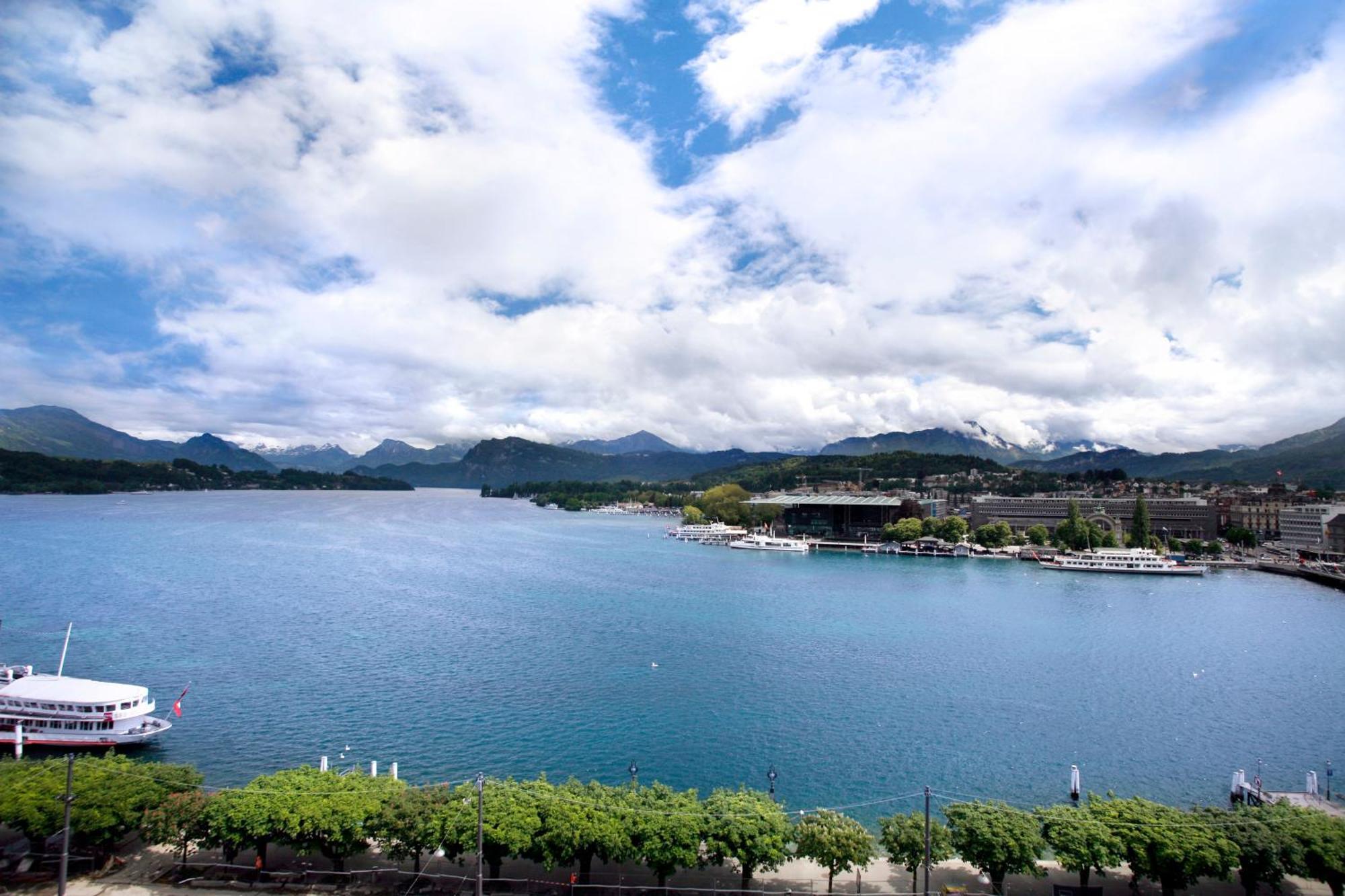 Hotel Schweizerhof Luzern Zewnętrze zdjęcie Lake Biwa